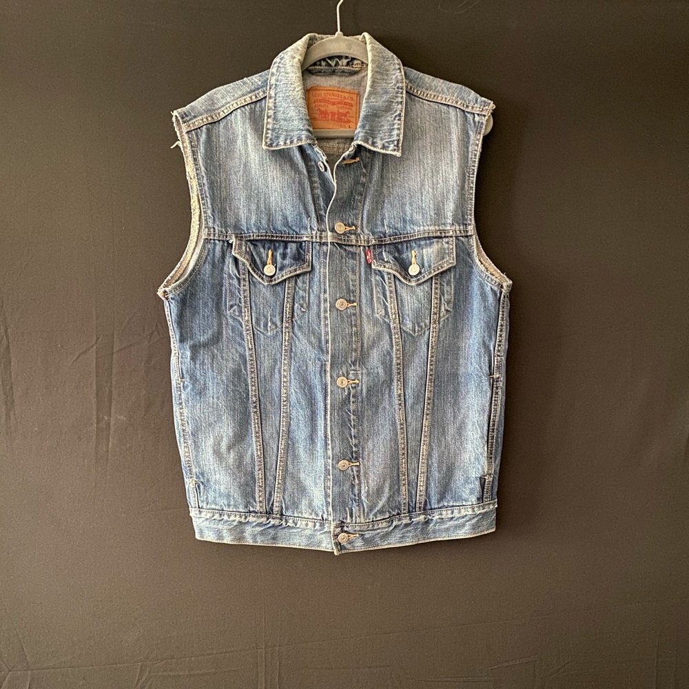 Levi’s denim vest